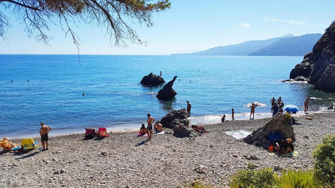 La Luce Del Faro Apartment Cefalu Bagian luar foto
